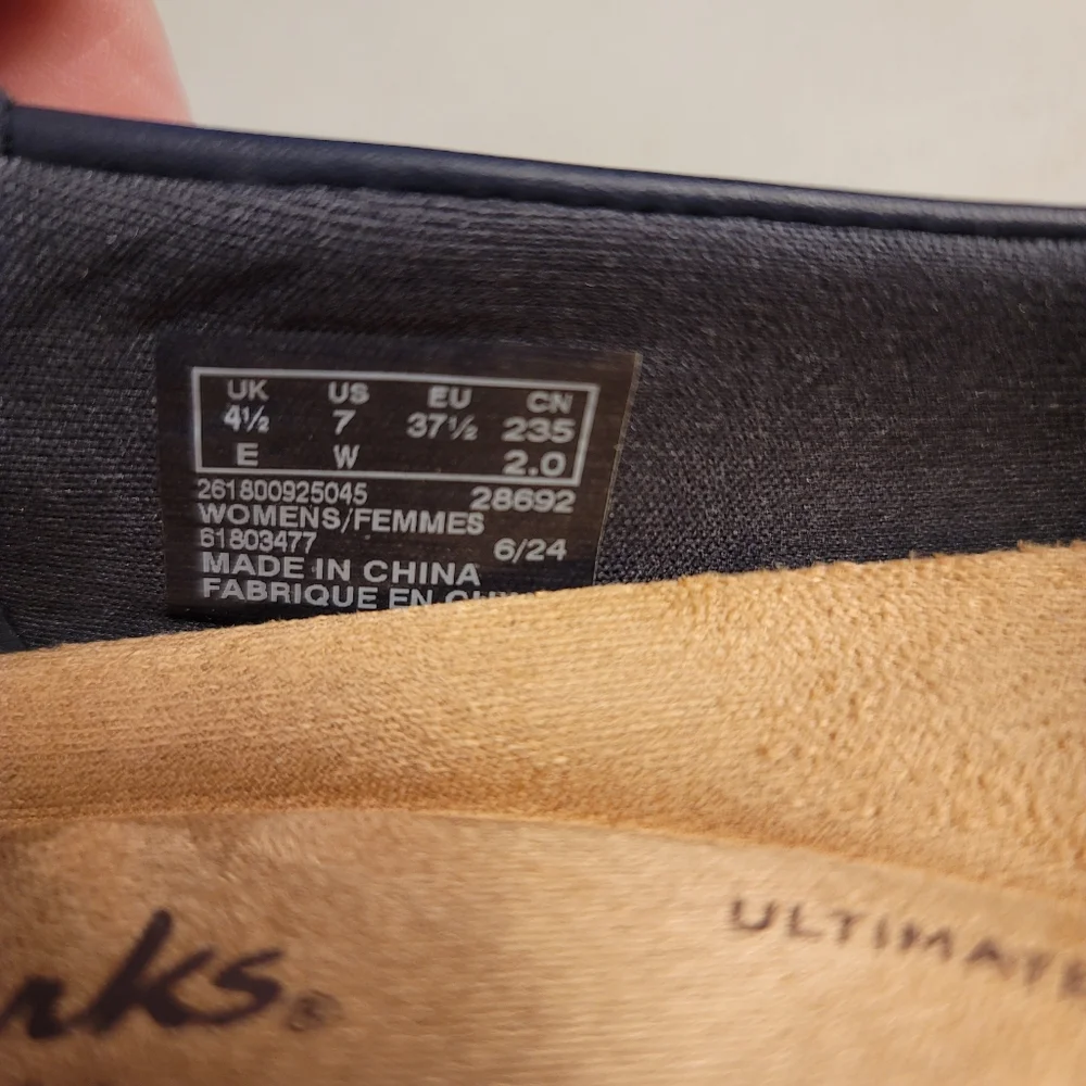 Clarks Ellowyn Penny Loafers 7W womens Navy leather textile preppy academia